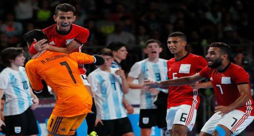 بالمواعيد والقنوات.. صلاح ومنتخب الصالات وديربي مانشستر بين مباريات الأربعاء